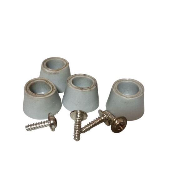 Oster Sunbeam Automatic Bread Maker Machine Model 5814 Bottom Rubber Feet Part - Picture 1 of 4